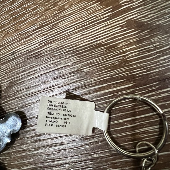 NWT 3 total roller skate keychains by fun express multi color - Picture 5 of 6